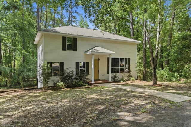 48 Englewood Ln., Hattiesburg, MS 39402