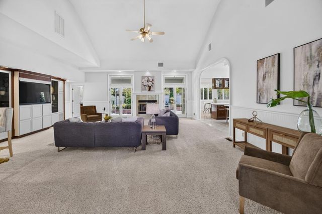4932 Roselin Way, Elk Grove, CA 95758