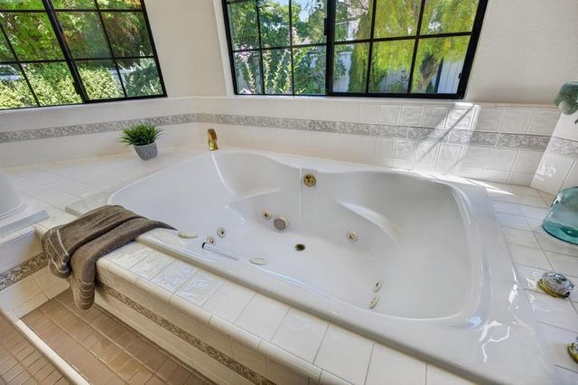 4932 Roselin Way, Elk Grove, CA 95758
