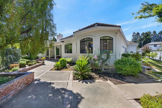 4932 Roselin Way, Elk Grove, CA 95758