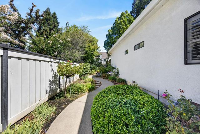 4932 Roselin Way, Elk Grove, CA 95758