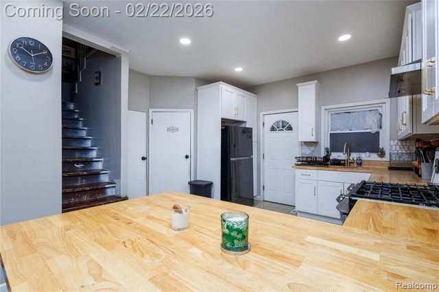 8080 Gartner Street, Detroit, MI 48209