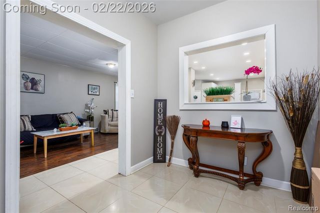 8080 Gartner Street, Detroit, MI 48209