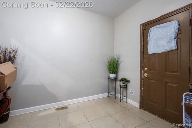 8080 Gartner Street, Detroit, MI 48209