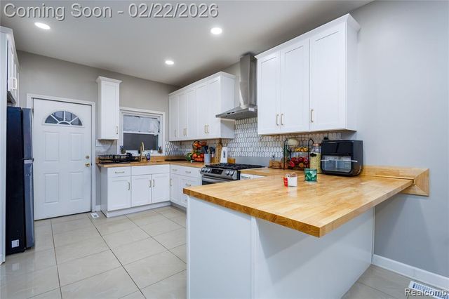 8080 Gartner Street, Detroit, MI 48209