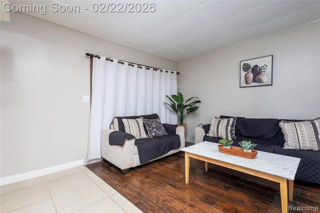 8080 Gartner Street, Detroit, MI 48209