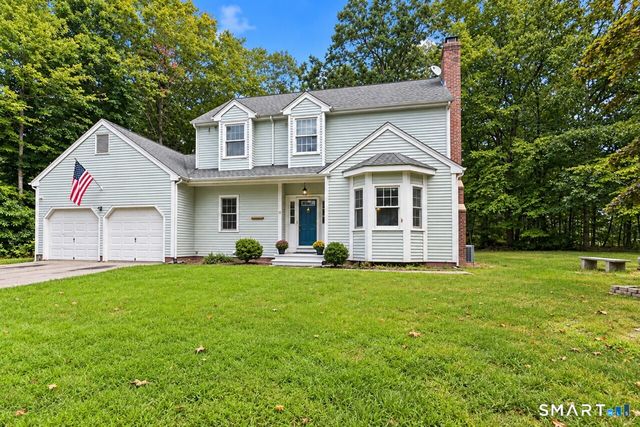 11 Ebony Lane, Essex, CT 06442
