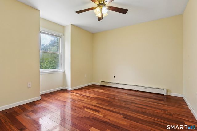 11 Ebony Lane, Essex, CT 06442