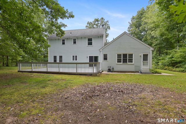 11 Ebony Lane, Essex, CT 06442