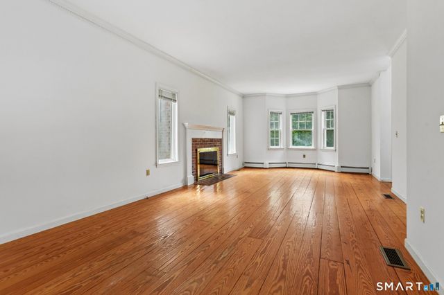 11 Ebony Lane, Essex, CT 06442