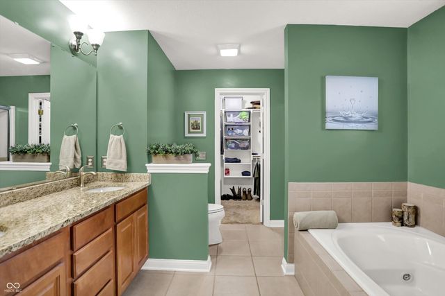 6670 Woodcrest Drive, Avon, IN 46123