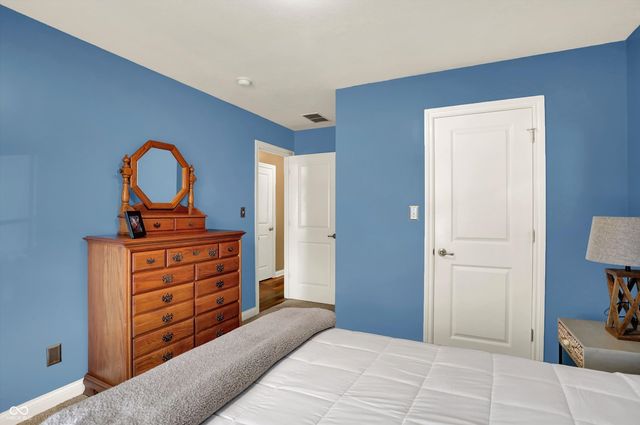 6670 Woodcrest Drive, Avon, IN 46123