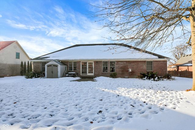 6670 Woodcrest Drive, Avon, IN 46123
