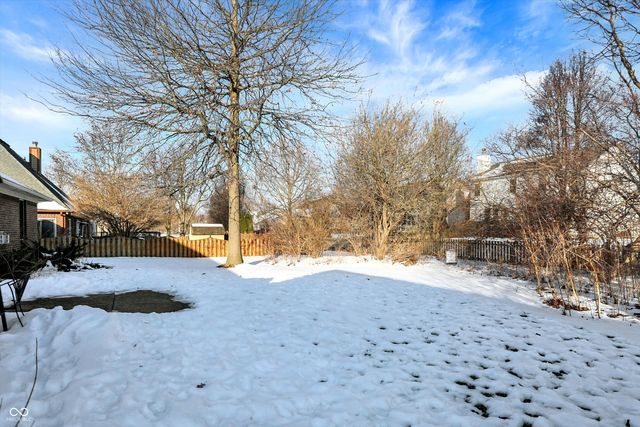 6670 Woodcrest Drive, Avon, IN 46123