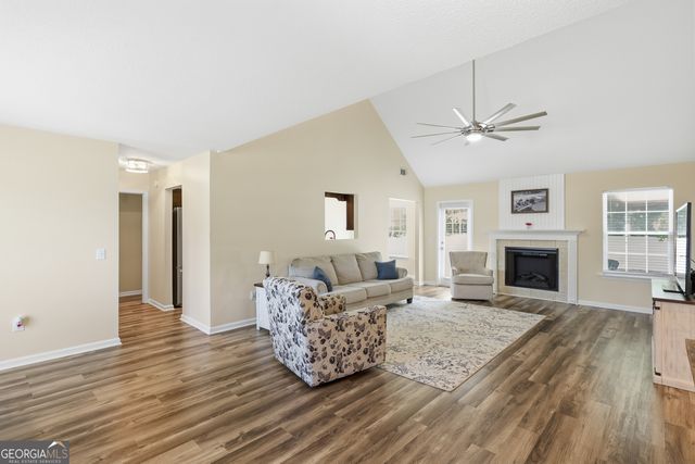 1209 Peacock Trail, Hinesville, GA 31313