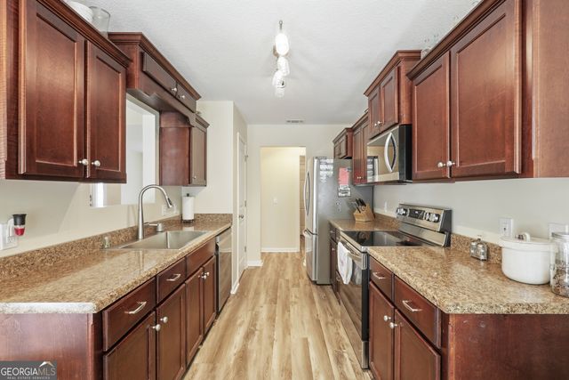 1209 Peacock Trail, Hinesville, GA 31313