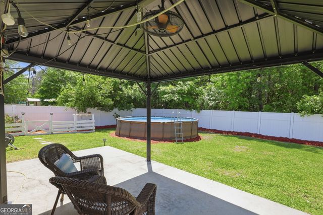 1209 Peacock Trail, Hinesville, GA 31313