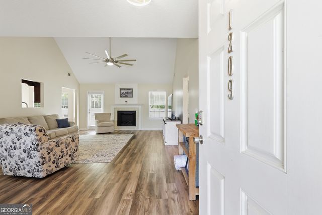 1209 Peacock Trail, Hinesville, GA 31313