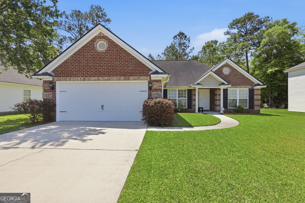 1209 Peacock Trail, Hinesville, GA 31313