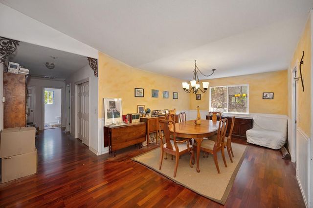 10520 Oak Springs Rd, Penn Valley, CA 95946