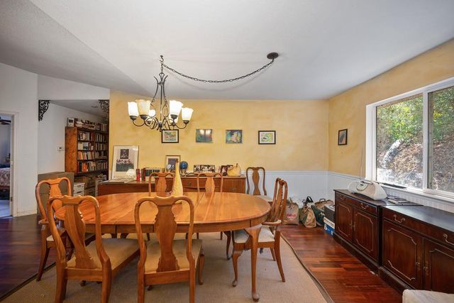 10520 Oak Springs Rd, Penn Valley, CA 95946
