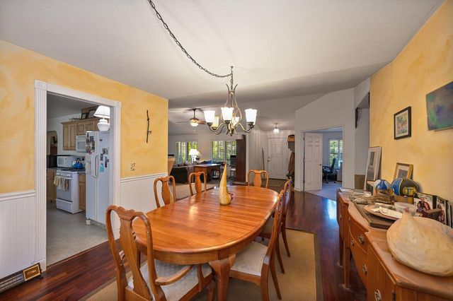 10520 Oak Springs Rd, Penn Valley, CA 95946