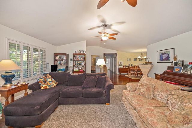 10520 Oak Springs Rd, Penn Valley, CA 95946