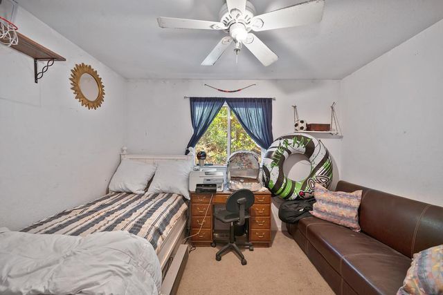 10520 Oak Springs Rd, Penn Valley, CA 95946
