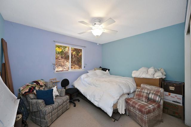 10520 Oak Springs Rd, Penn Valley, CA 95946