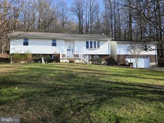 169 DALE RD, Barto, PA 19504
