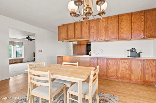 3660 W El Moraga Place, Tucson, AZ 85745