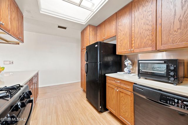 3660 W El Moraga Place, Tucson, AZ 85745