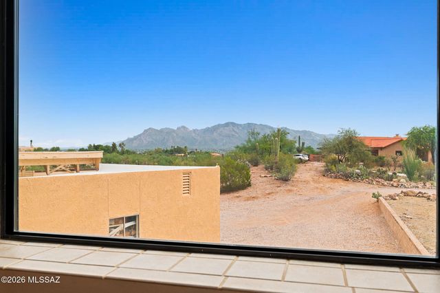 3660 W El Moraga Place, Tucson, AZ 85745