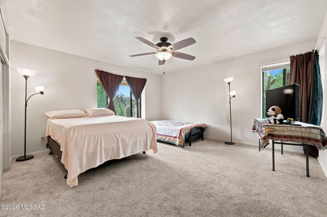 3660 W El Moraga Place, Tucson, AZ 85745