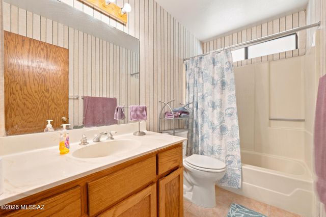 3660 W El Moraga Place, Tucson, AZ 85745