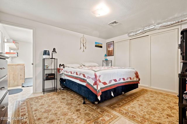 3660 W El Moraga Place, Tucson, AZ 85745