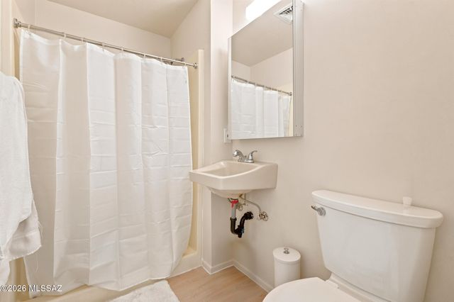 3660 W El Moraga Place, Tucson, AZ 85745