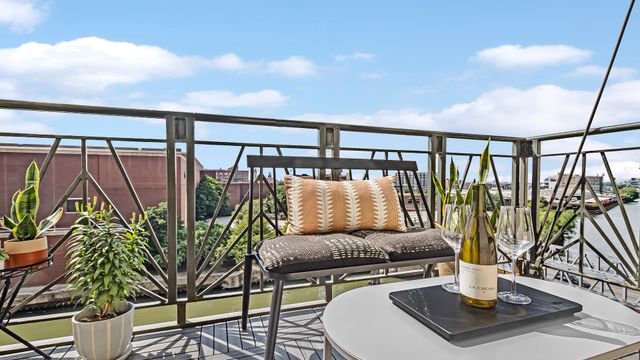 758 N Larrabee Street 408, Chicago, IL 60654