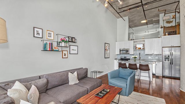 758 N Larrabee Street 408, Chicago, IL 60654