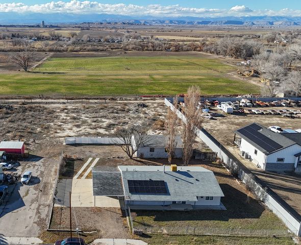 418 S 100 E, Wellington, UT 84542