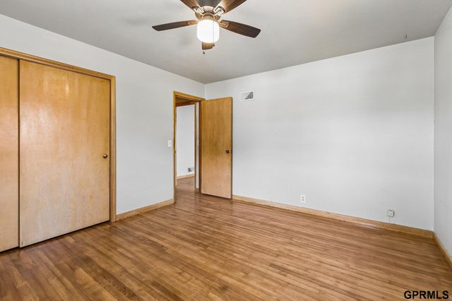 2928 S 50Th Street, Omaha, NE 68106