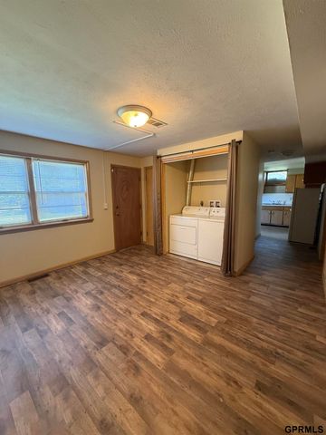 2928 S 50Th Street, Omaha, NE 68106