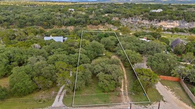 1265 Comanche Path, Bandera, TX 78003
