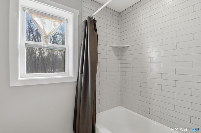 58 Sleepy Hollow Lane, Stamford, CT 06907