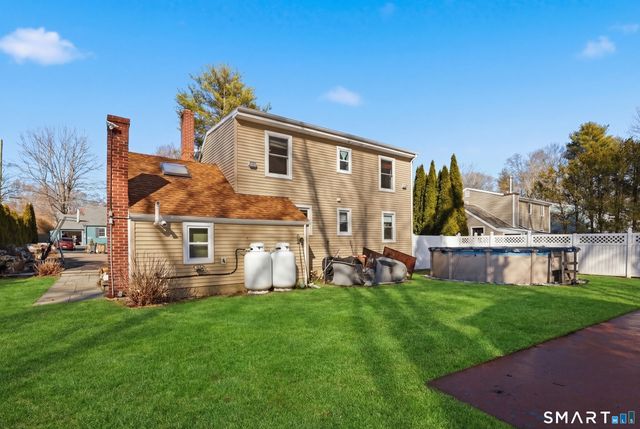 58 Sleepy Hollow Lane, Stamford, CT 06907