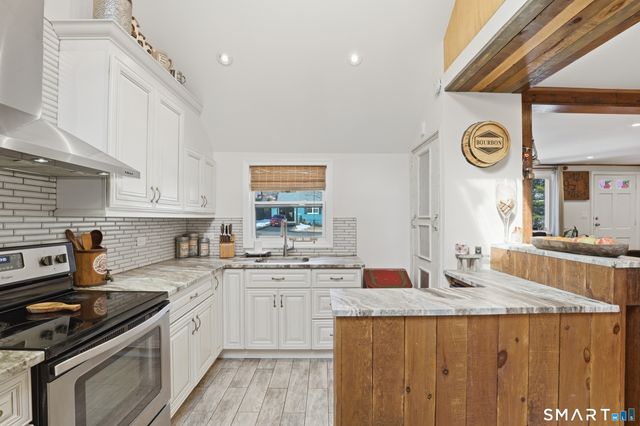 58 Sleepy Hollow Lane, Stamford, CT 06907