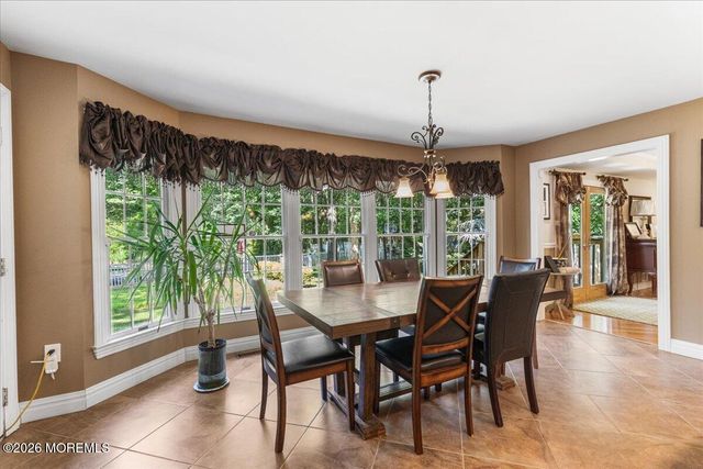 8 Grover Court, Jackson, NJ 08527