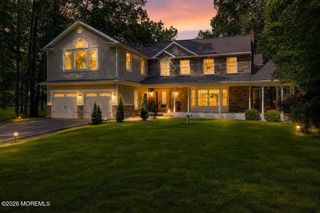 8 Grover Court, Jackson, NJ 08527