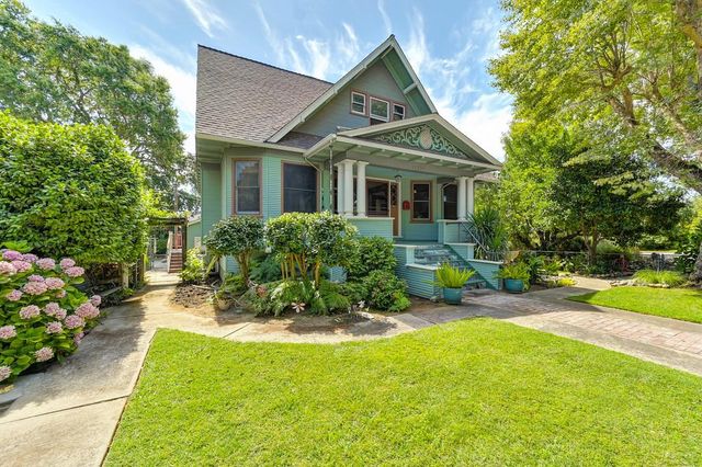 11793 Riverside Ave, Courtland, CA 95615