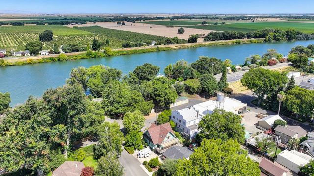 11793 Riverside Ave, Courtland, CA 95615